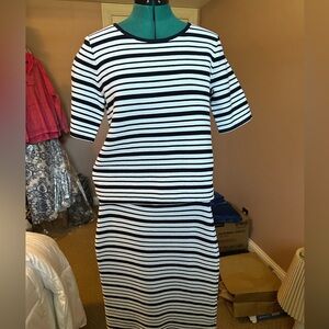 Ann Taylor 2 piece Navy and White Striped Midi top S & bottom M - NWT